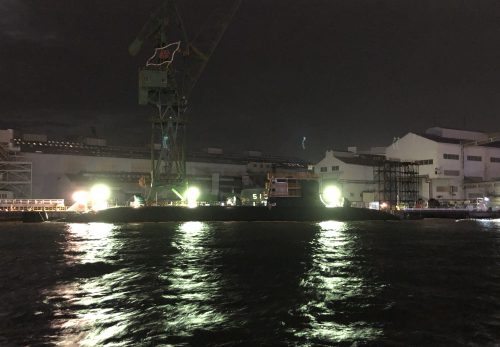神戸を歩いて1万歩　潜水艦に出会う