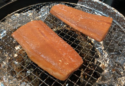 小さな新しい　～自分でスモークサーモン～